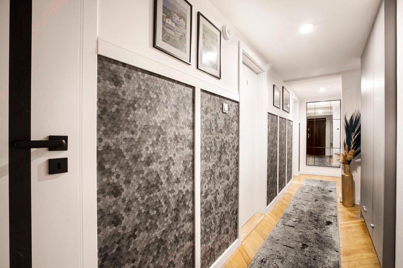 Charming Studio With Kitchen - Old Town, Main Station Krakow Exterior photo